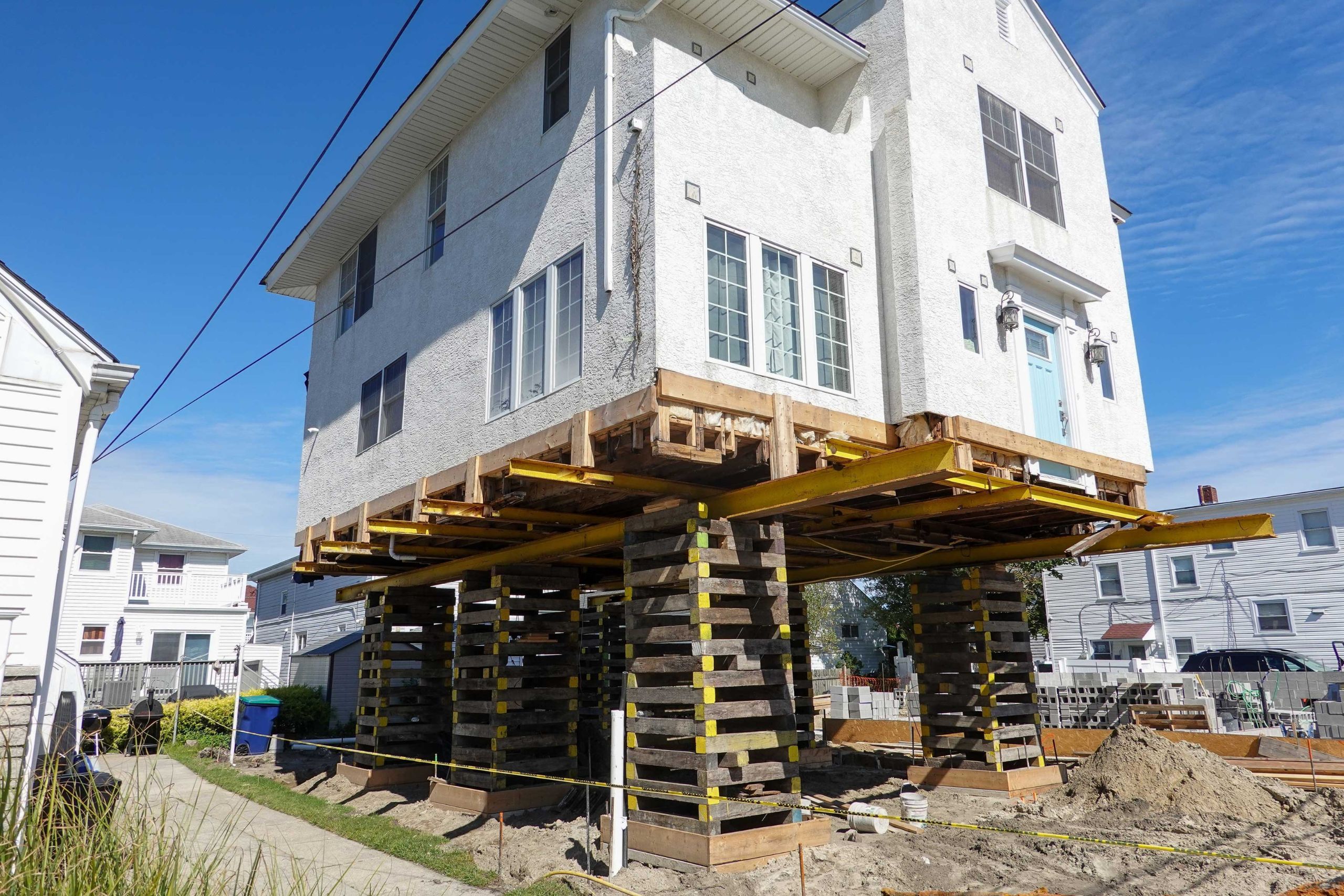 Located in San Francisco, California, we are a company that specializes in house lifting, small distance house moving, piles and foundations.